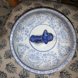 Antique ginger jar with dig handles